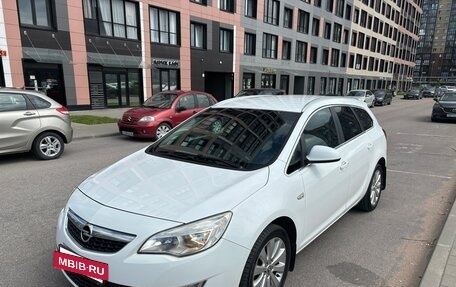 Opel Astra J, 2012 год, 990 000 рублей, 2 фотография