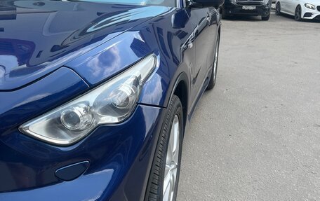 Infiniti FX II, 2013 год, 1 650 000 рублей, 16 фотография