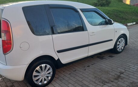 Skoda Roomster, 2010 год, 400 000 рублей, 4 фотография