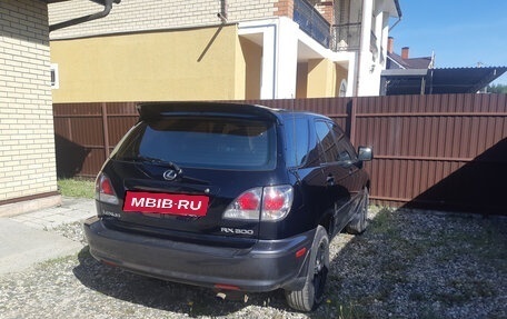 Lexus RX IV рестайлинг, 2001 год, 900 000 рублей, 4 фотография