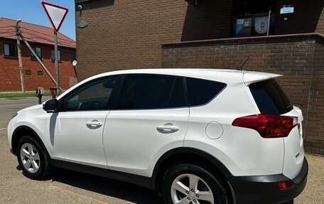 Toyota RAV4, 2014 год, 2 400 000 рублей, 3 фотография