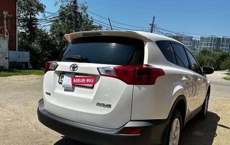 Toyota RAV4, 2014 год, 2 400 000 рублей, 5 фотография
