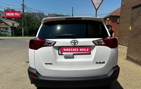 Toyota RAV4, 2014 год, 2 400 000 рублей, 4 фотография