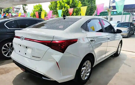 Hyundai Verna, 2020 год, 950 000 рублей, 4 фотография
