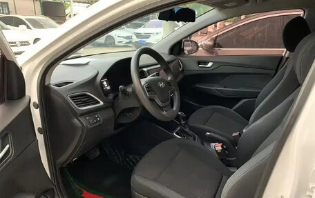 Hyundai Verna, 2020 год, 950 000 рублей, 7 фотография