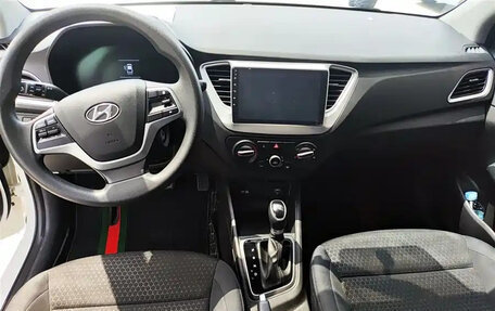 Hyundai Verna, 2020 год, 950 000 рублей, 12 фотография