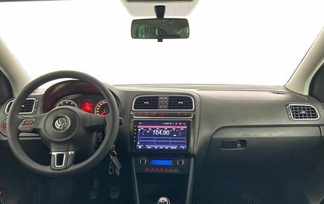 Volkswagen Polo VI (EU Market), 2011 год, 689 000 рублей, 13 фотография