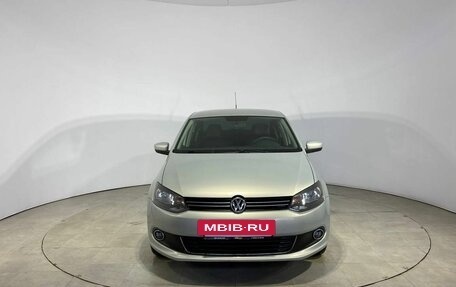 Volkswagen Polo VI (EU Market), 2011 год, 689 000 рублей, 2 фотография