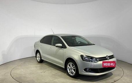 Volkswagen Polo VI (EU Market), 2011 год, 689 000 рублей, 3 фотография