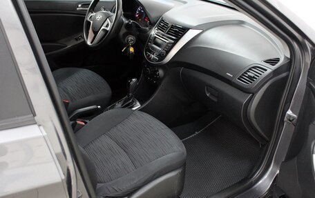 Hyundai Solaris II рестайлинг, 2015 год, 1 199 000 рублей, 25 фотография