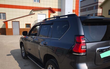 Toyota Land Cruiser Prado 150 рестайлинг 2, 2019 год, 5 350 000 рублей, 4 фотография