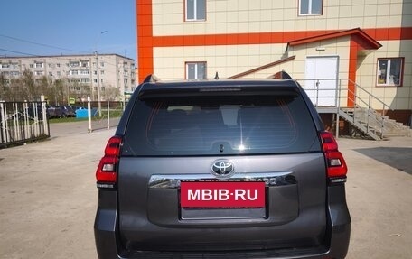 Toyota Land Cruiser Prado 150 рестайлинг 2, 2019 год, 5 350 000 рублей, 3 фотография