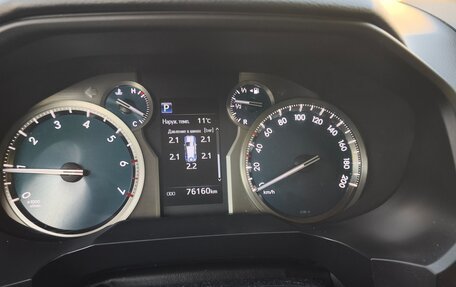 Toyota Land Cruiser Prado 150 рестайлинг 2, 2019 год, 5 350 000 рублей, 8 фотография