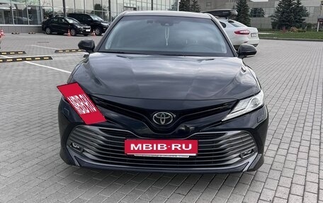 Toyota Camry, 2020 год, 3 000 000 рублей, 6 фотография