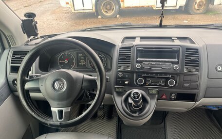 Volkswagen Caravelle T5, 2014 год, 2 000 000 рублей, 9 фотография