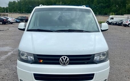 Volkswagen Caravelle T5, 2014 год, 2 000 000 рублей, 8 фотография