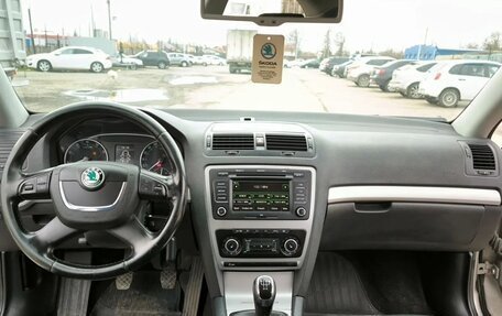 Skoda Octavia, 2010 год, 970 000 рублей, 33 фотография