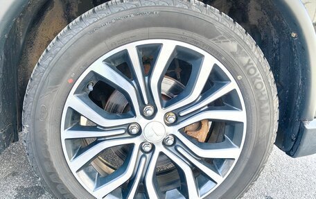 Mitsubishi Outlander III рестайлинг 3, 2016 год, 1 500 000 рублей, 17 фотография