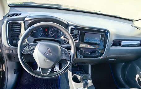 Mitsubishi Outlander III рестайлинг 3, 2016 год, 1 500 000 рублей, 19 фотография