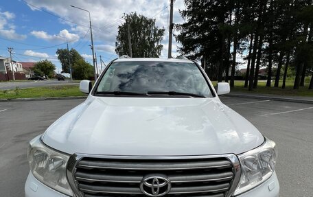 Toyota Land Cruiser 200, 2011 год, 2 780 000 рублей, 3 фотография
