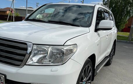 Toyota Land Cruiser 200, 2011 год, 2 780 000 рублей, 2 фотография