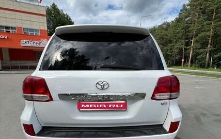 Toyota Land Cruiser 200, 2011 год, 2 780 000 рублей, 5 фотография