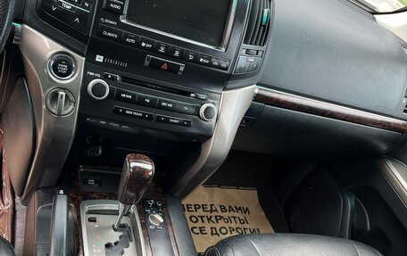 Toyota Land Cruiser 200, 2011 год, 2 780 000 рублей, 20 фотография