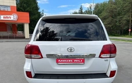Toyota Land Cruiser 200, 2011 год, 2 780 000 рублей, 28 фотография