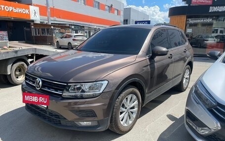 Volkswagen Tiguan II, 2020 год, 2 450 000 рублей, 2 фотография
