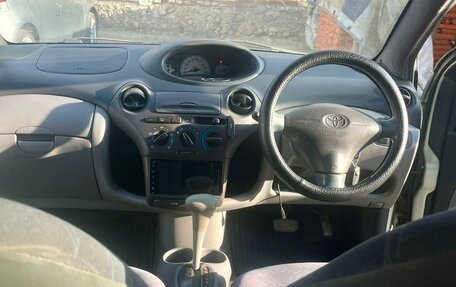 Toyota Vitz, 2001 год, 400 000 рублей, 8 фотография
