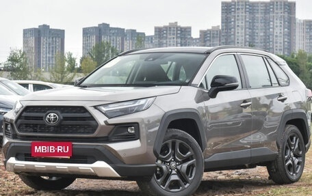 Toyota RAV4, 2024 год, 3 520 000 рублей, 3 фотография