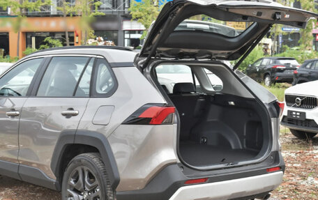 Toyota RAV4, 2024 год, 3 520 000 рублей, 19 фотография