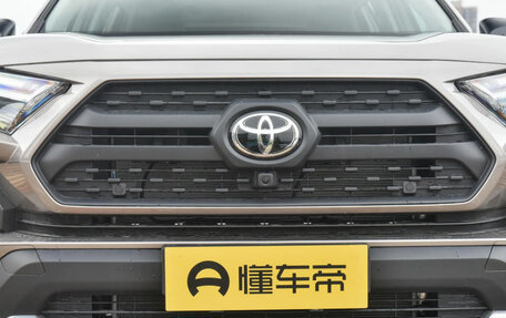 Toyota RAV4, 2024 год, 3 520 000 рублей, 25 фотография
