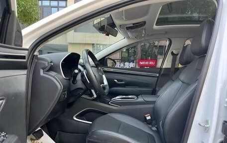 Hyundai Tucson, 2023 год, 1 980 000 рублей, 8 фотография