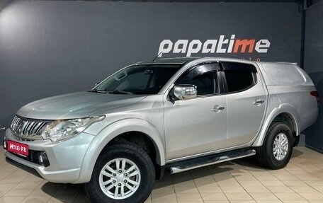 Mitsubishi L200 IV рестайлинг, 2015 год, 2 050 000 рублей, 1 фотография