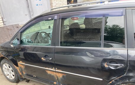 Volkswagen Touran III, 2007 год, 555 000 рублей, 3 фотография