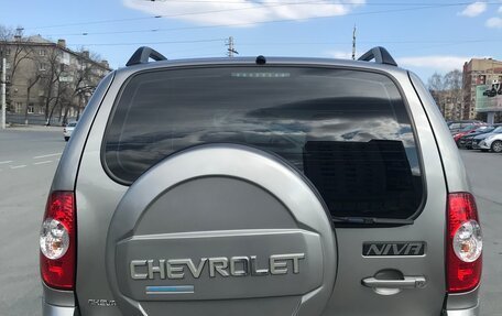 Chevrolet Niva I рестайлинг, 2015 год, 790 000 рублей, 7 фотография