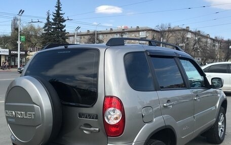 Chevrolet Niva I рестайлинг, 2015 год, 790 000 рублей, 5 фотография