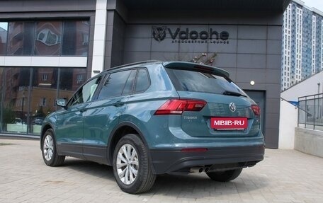 Volkswagen Tiguan II, 2019 год, 2 650 000 рублей, 5 фотография