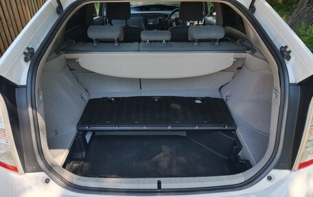 Toyota Prius, 2011 год, 1 200 000 рублей, 2 фотография