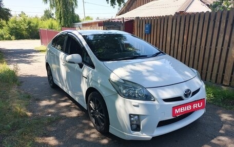 Toyota Prius, 2011 год, 1 200 000 рублей, 4 фотография