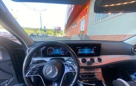 Mercedes-Benz E-Класс, 2021 год, 2 500 000 рублей, 4 фотография