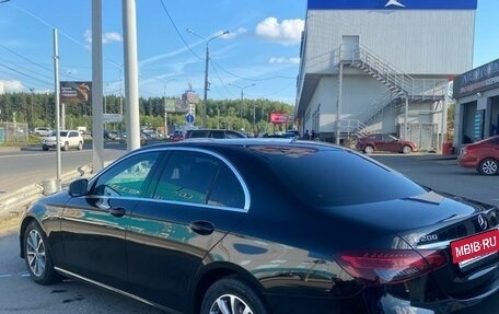 Mercedes-Benz E-Класс, 2021 год, 2 500 000 рублей, 2 фотография