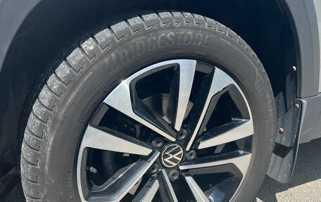 Volkswagen Taos, 2021 год, 2 300 000 рублей, 5 фотография