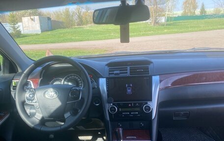 Toyota Camry, 2014 год, 1 330 000 рублей, 5 фотография