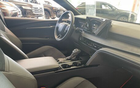 Toyota Camry, 2025 год, 4 800 000 рублей, 14 фотография