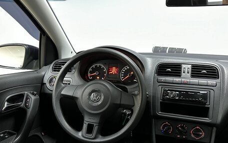 Volkswagen Polo VI (EU Market), 2012 год, 1 039 000 рублей, 16 фотография