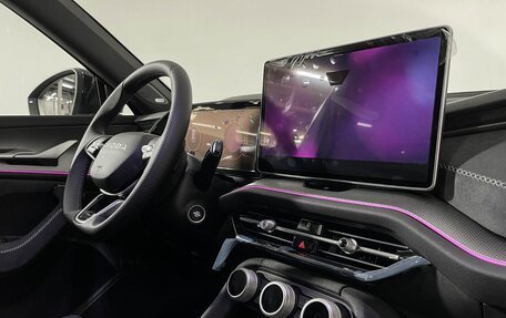 Skoda Kodiaq, 2025 год, 5 600 000 рублей, 16 фотография
