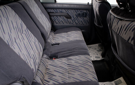 Toyota Land Cruiser Prado 90 рестайлинг, 1997 год, 999 000 рублей, 24 фотография