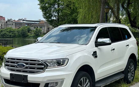 Ford Everest II, 2022 год, 2 680 000 рублей, 1 фотография